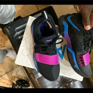 Paul George flip switch Nike basketball shoes